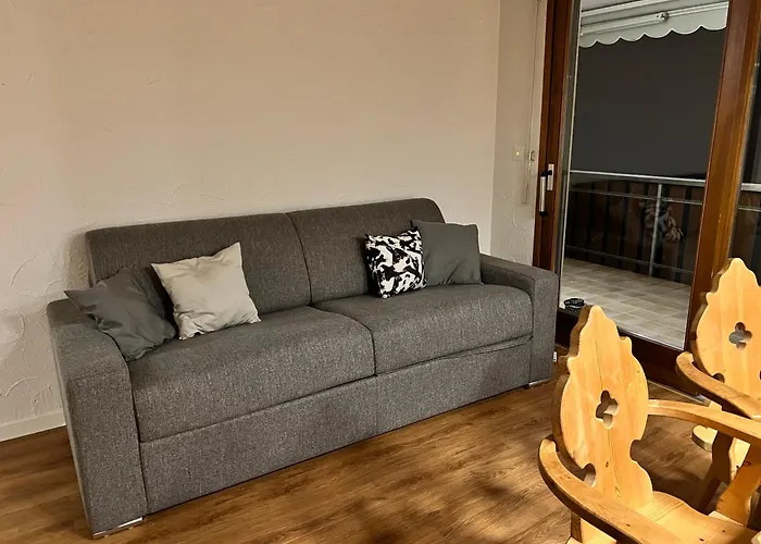 Neu-Renovierte - Nov 24 - 2,5 Zi Wohnung Mit Traum-Aussicht
